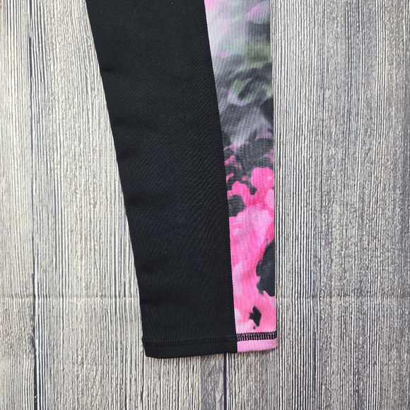 Athleta Chaturanga High Rise Pink Floral Legging - Picture 4 of 11